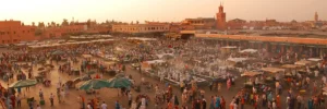 jemaa el fna uno de lo mejores lugares que ver en marrakech