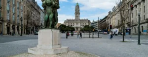 Centro de oporto uno de los sitios más bonitos que ver en oporto