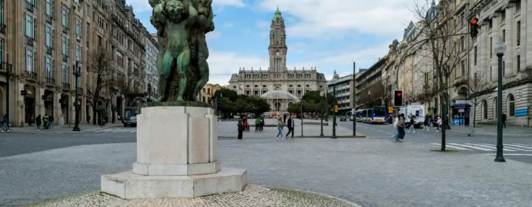 Centro de oporto uno de los sitios más bonitos que ver en oporto