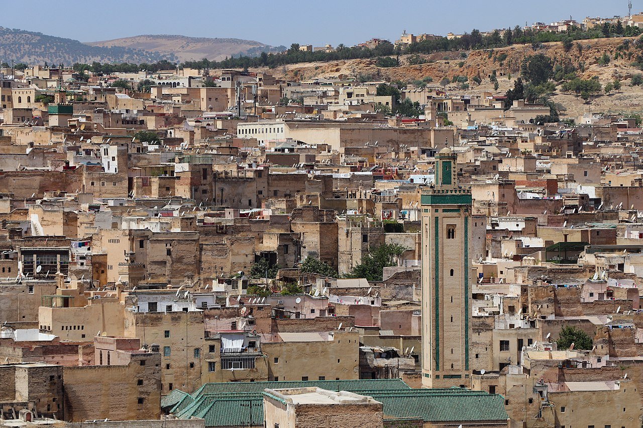 Fes medina antigua Marruecos curtidurías Chouara ciudad imperial patrimonio UNESCO